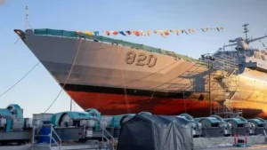 السعودية تبدأ مشروع طويق بتعويم أول سفينة حربية متطورة في أمريكا لتعزيز حماية السواحل بأربع سفن قتالية